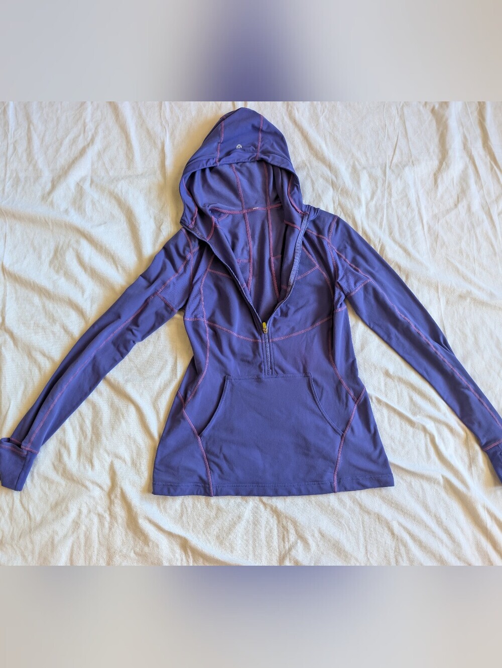 Lululemon Athletic Hoodied jacket ponytail cutout mitten cuffs size 8